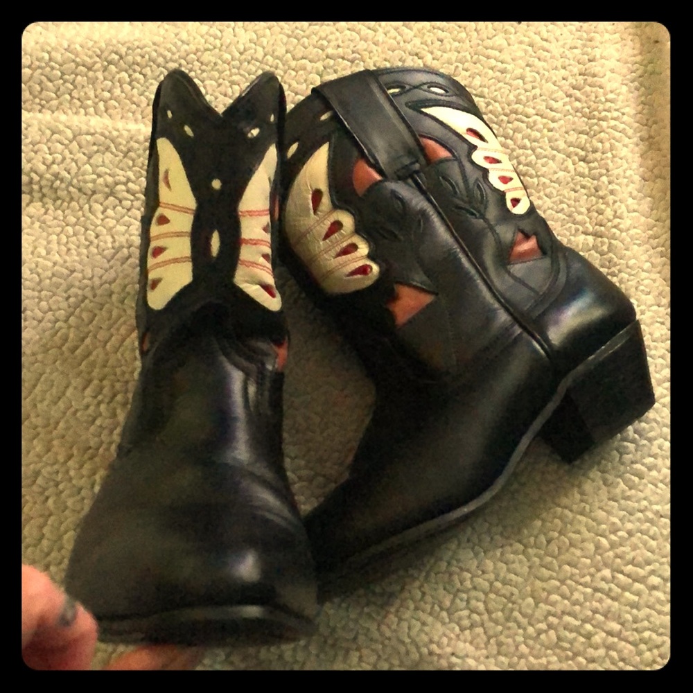 Butterfly boots